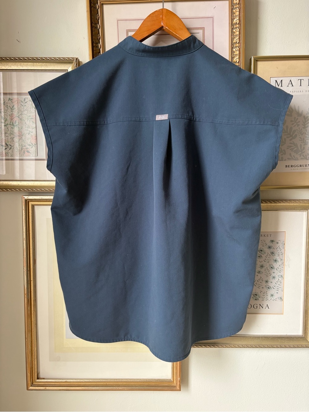 Figs Rafaela Oversized Scrub Top Dark Harbor Medium - Picture 9 of 11